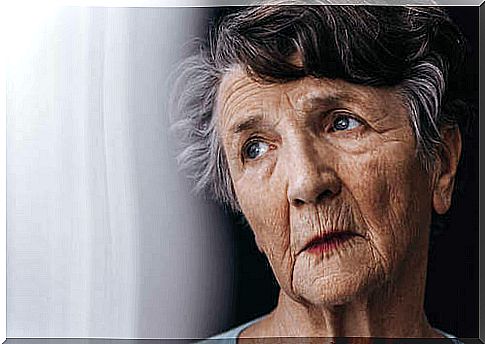 Alzheimer's disease in a woman