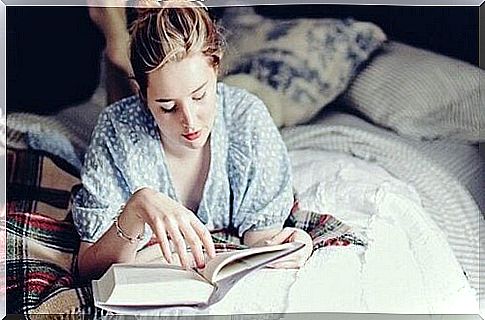 Reading before sleep: a habit your brain loves